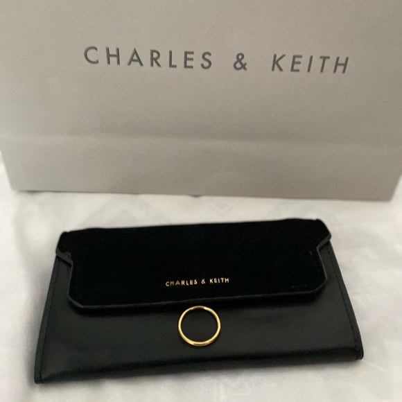 Charles&Keith Wallet bag - Picture 2 of 4